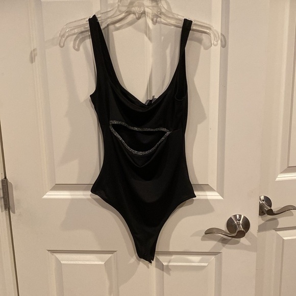 4 Princess Polly black body suit - New with Tags - Picture 1 of 3